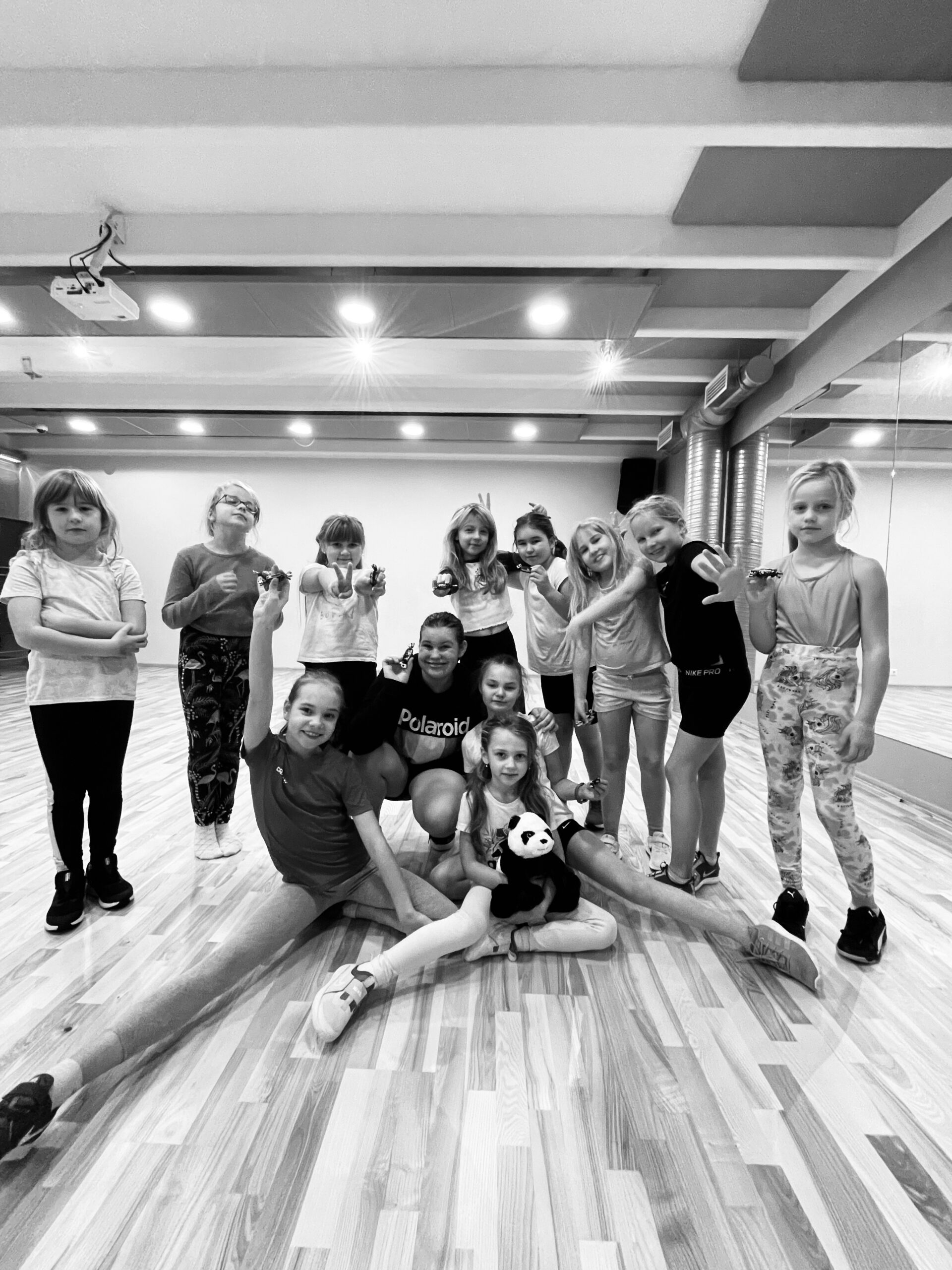 STUUDIO NOORTE ZUMBA ÜHE KORRA KAART